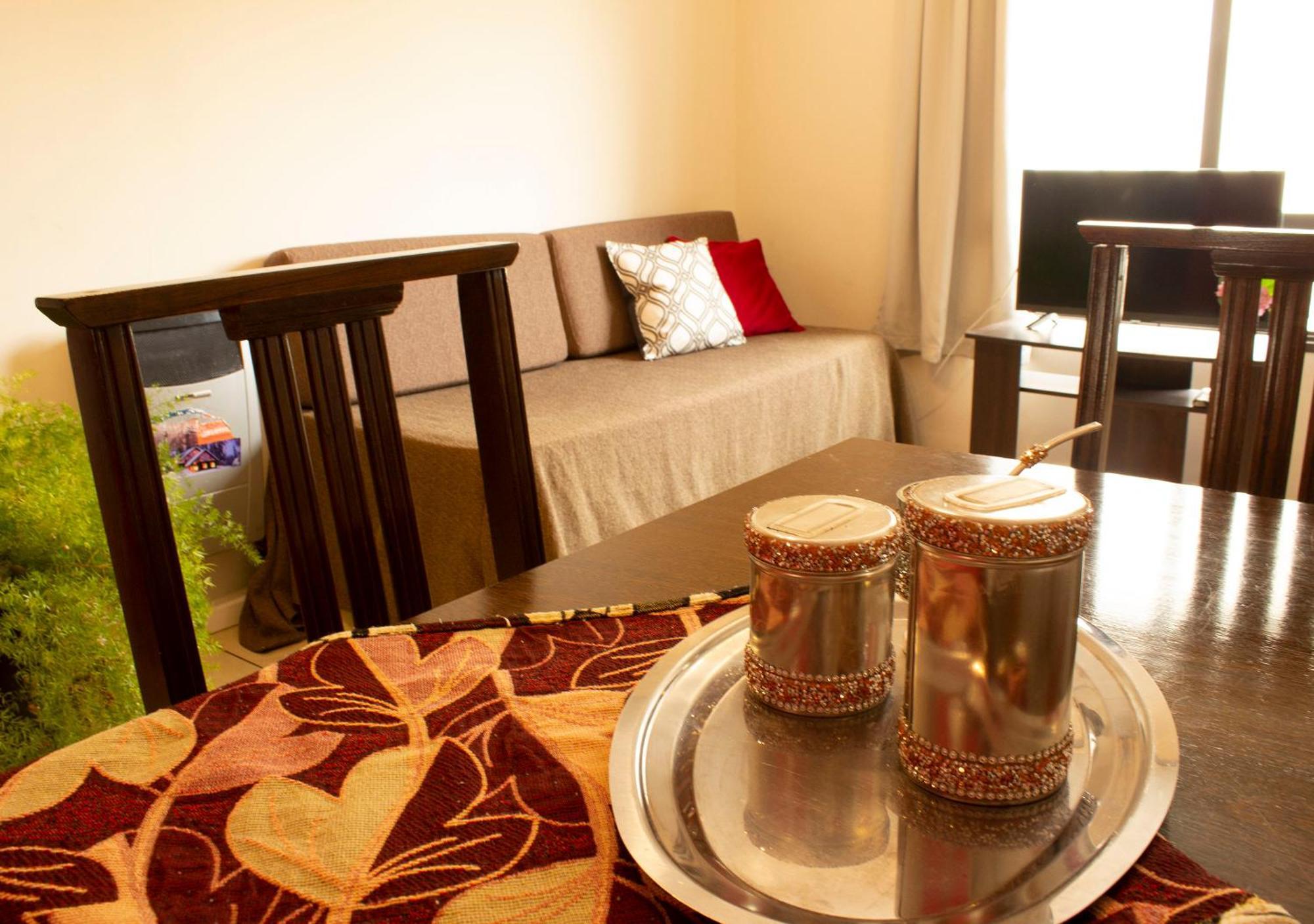 Uvas Aparthotel 3*